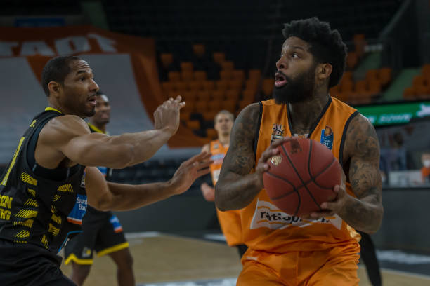 期仍然表现 期仍然表现