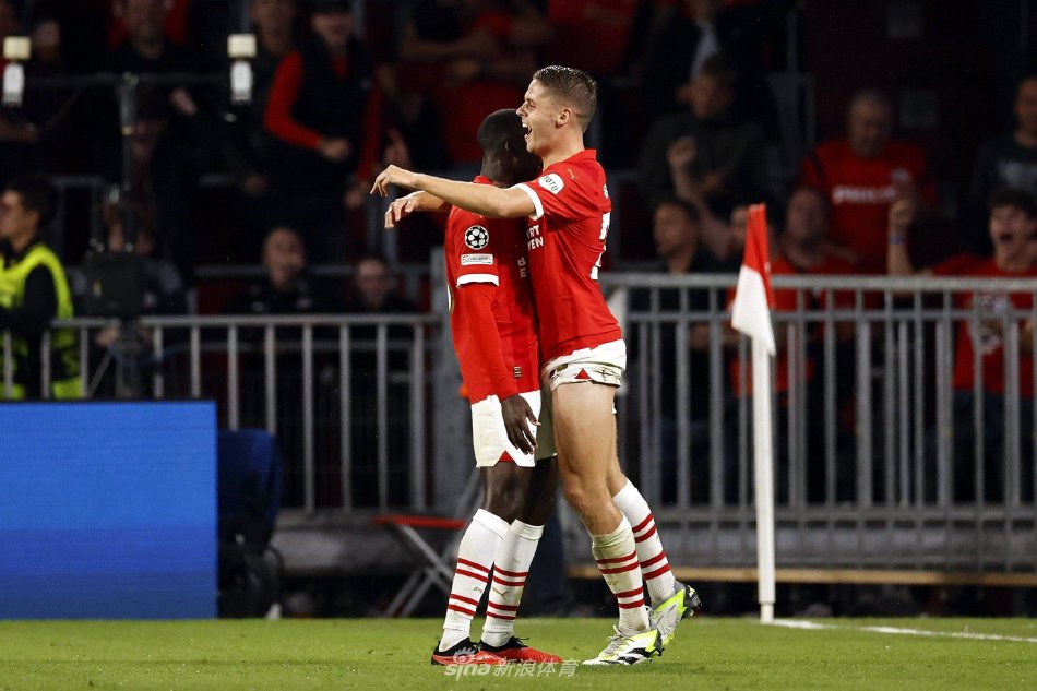 击对手防线 击对手防线