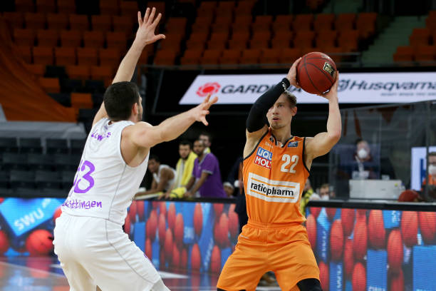 细腻的控球 细腻的控球