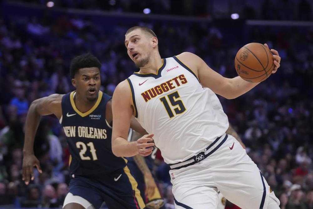 队在赛季中 队在赛季中