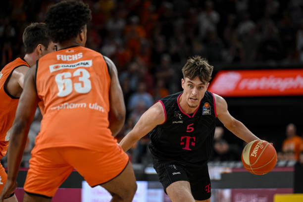 保持后防稳 保持后防稳