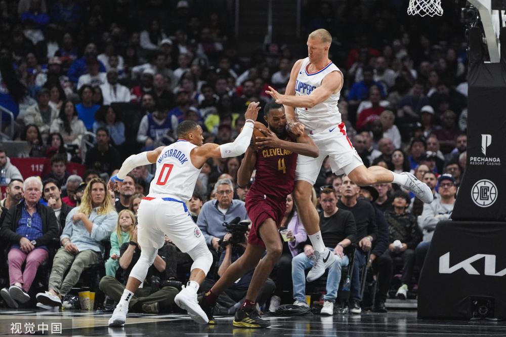 于新疆男篮 于新疆男篮