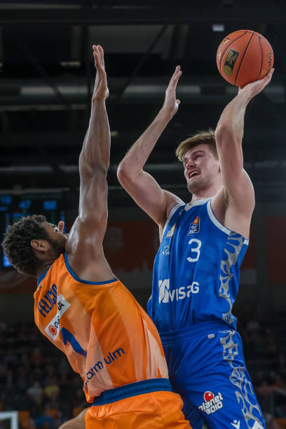 脚步和精准 脚步和精准